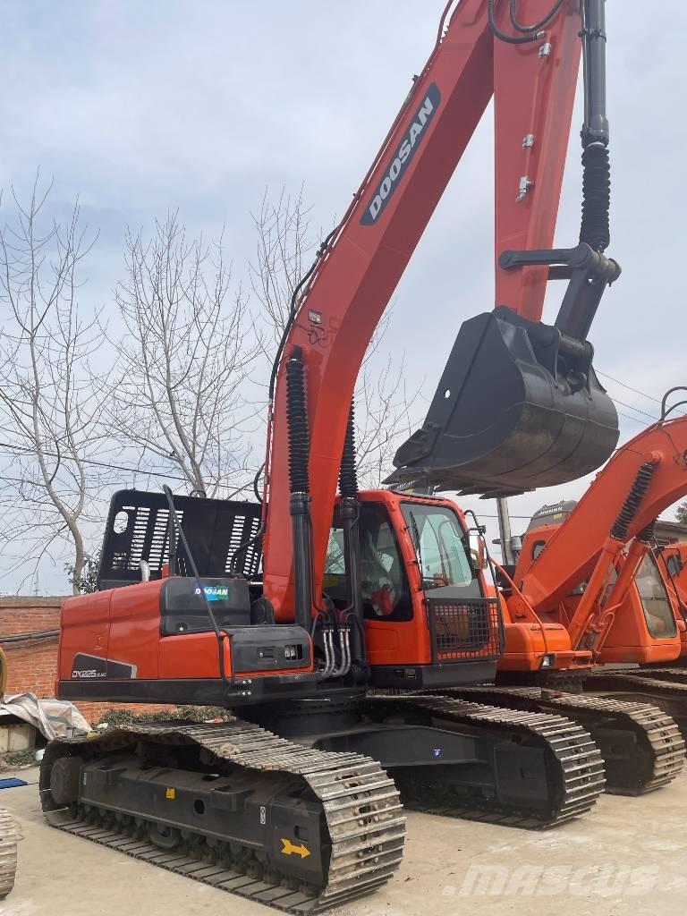 Doosan DX 225 Beltegraver