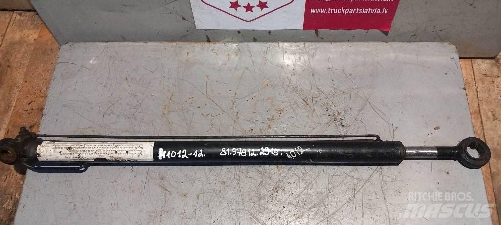 MAN TGL.    81978122318 Hydraulikk