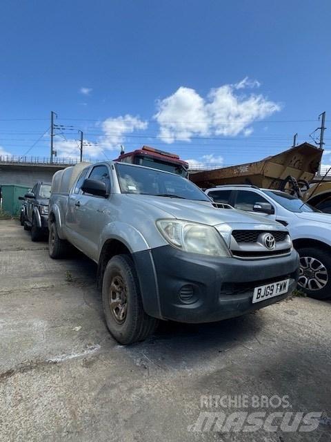 Toyota Hilux Pickup/planbiler