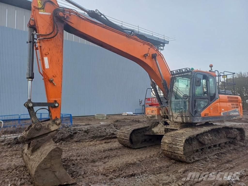 Doosan DX 225 LC-5 Beltegraver
