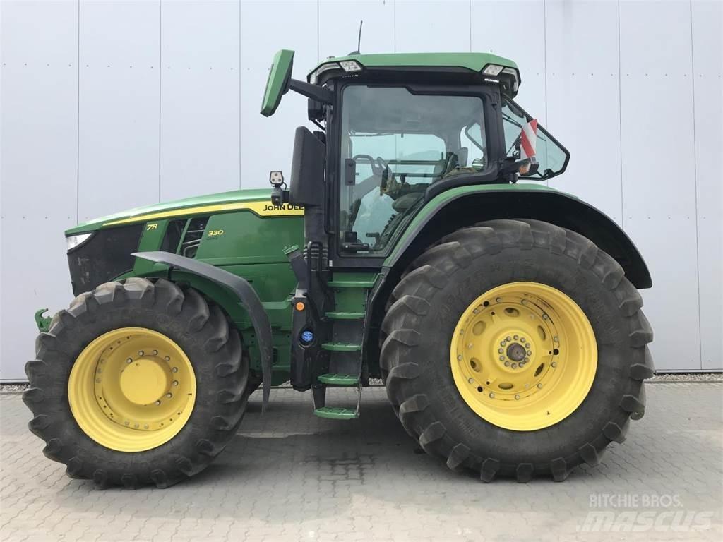 John Deere 7R 330 Traktorer