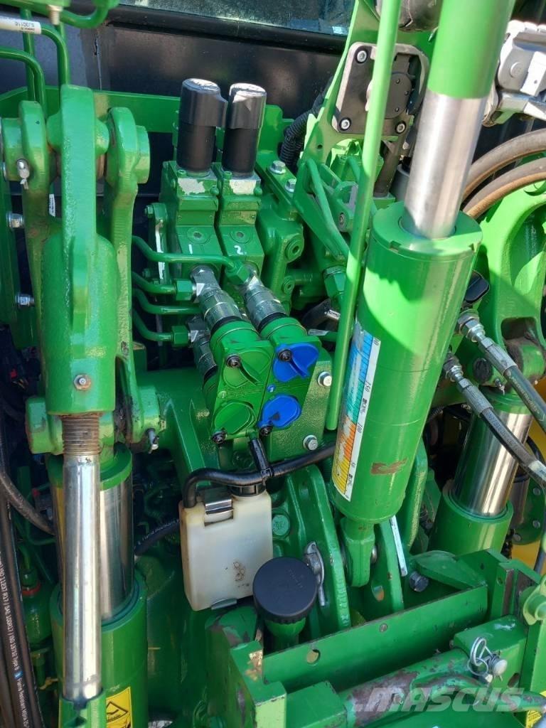 John Deere 5125 R Traktorer