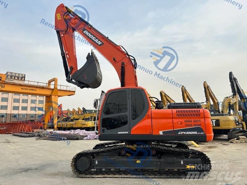 Doosan DX 225 LC-9C Beltegraver