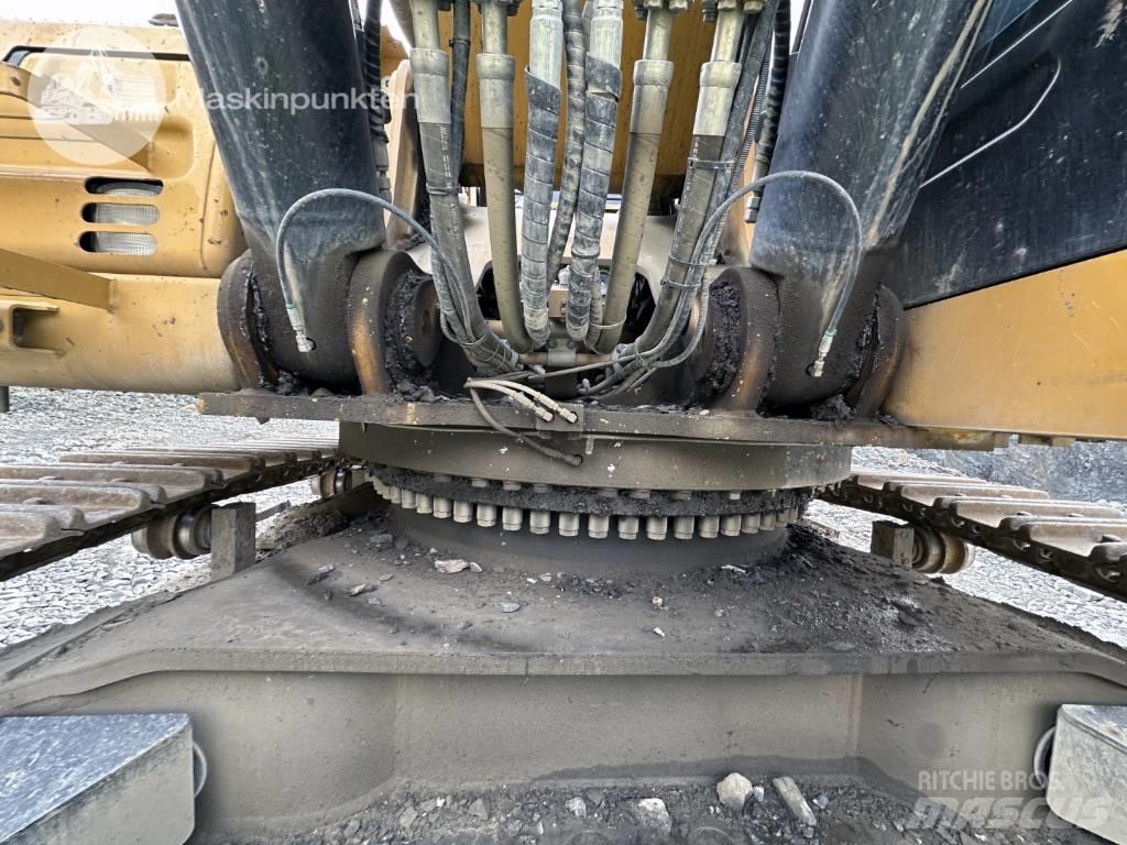CAT 352 F Beltegraver