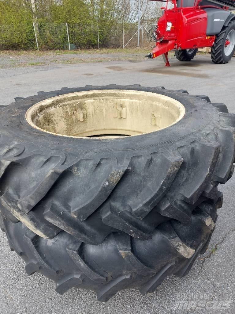  Paripyörät 16.9R38 Dekk, hjul og felger