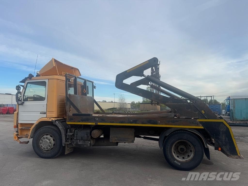 Scania P 82 H Liftdumper biler