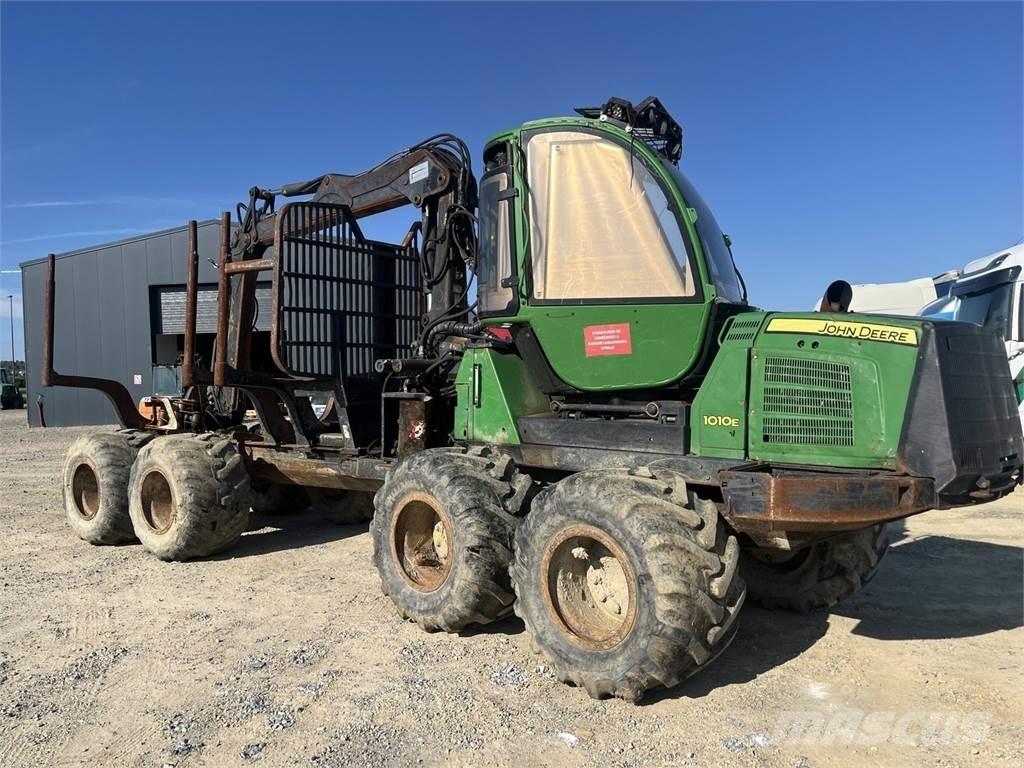 John Deere 1010E Hogstmaskiner