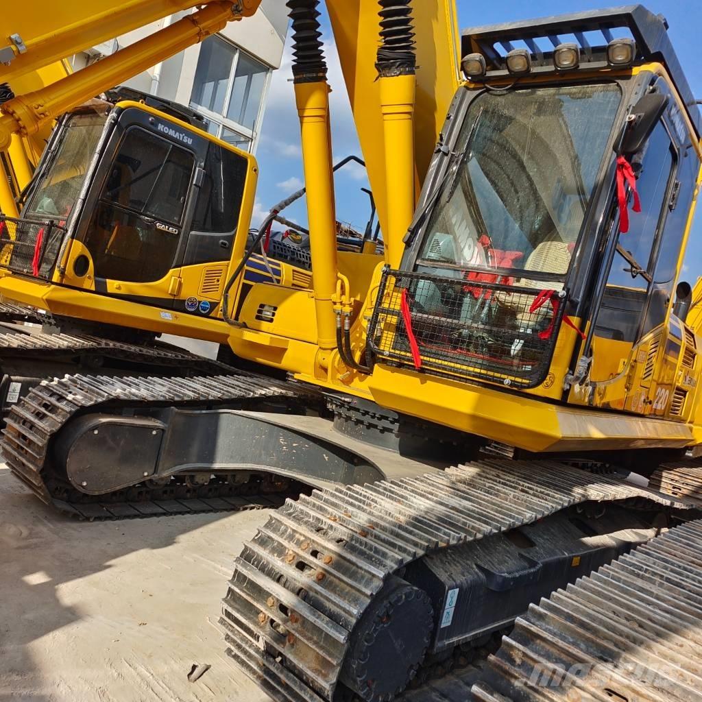 Komatsu PC 220-8 Beltegraver