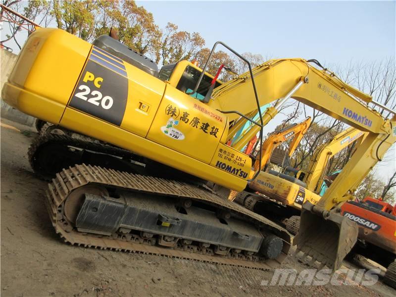 Komatsu PC 220-8 Beltegraver