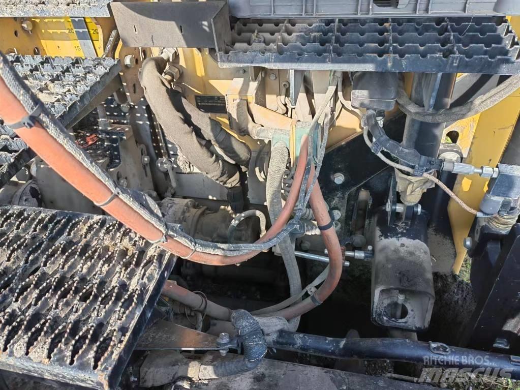 CAT AP655F Asfaltutleggere