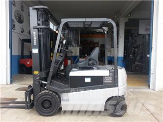 Nissan Q02L25CU Elektriske trucker