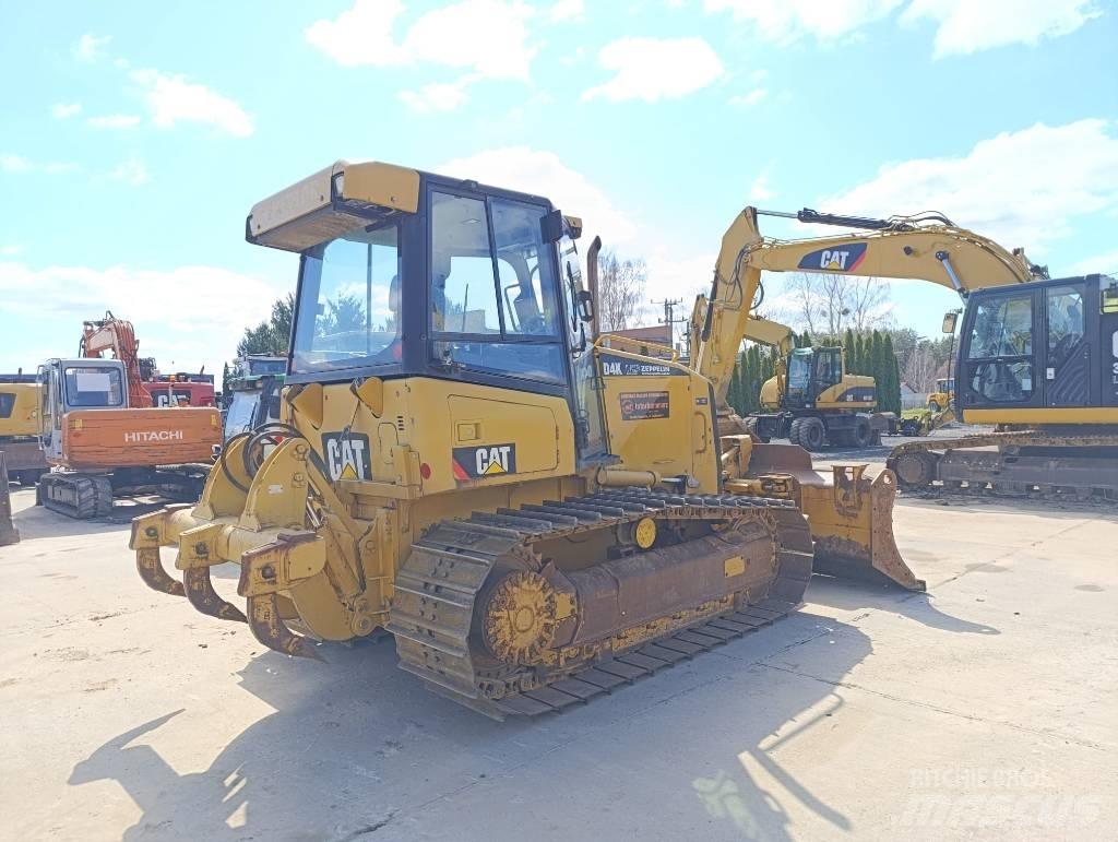 CAT D 4 K Dozere Beltegående