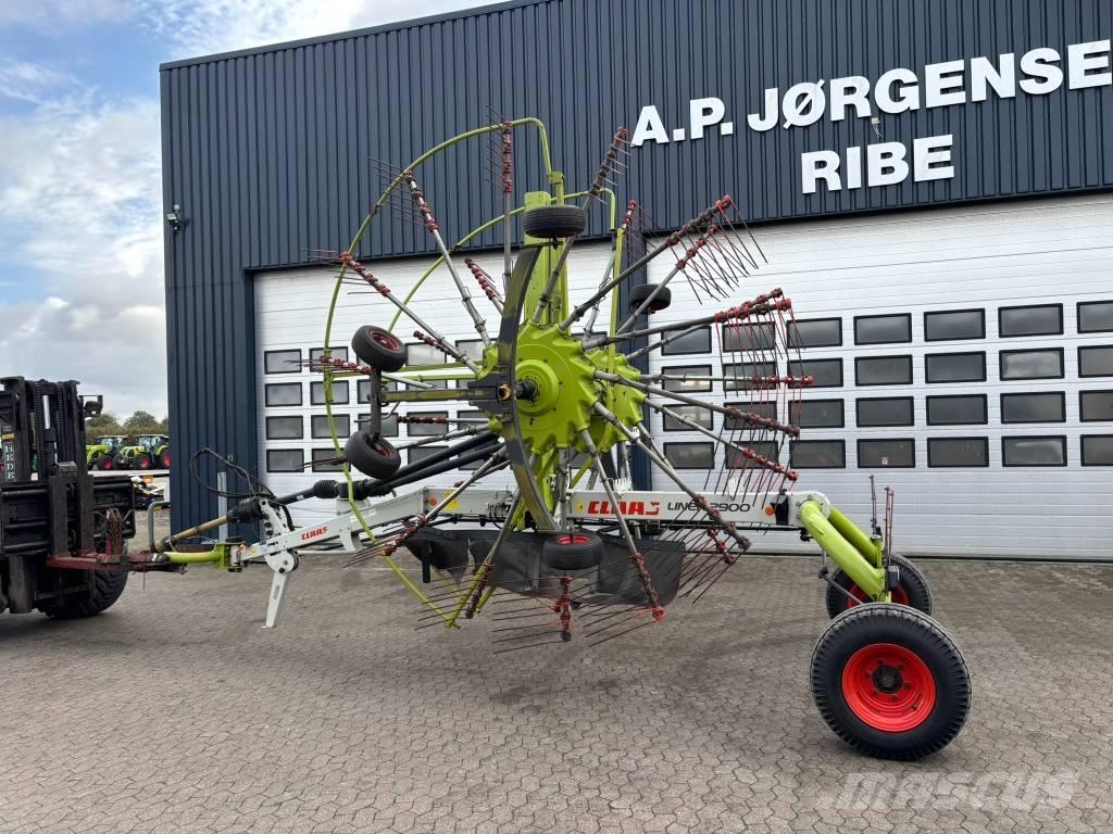 CLAAS Liner 2900 Raker og høyvendere