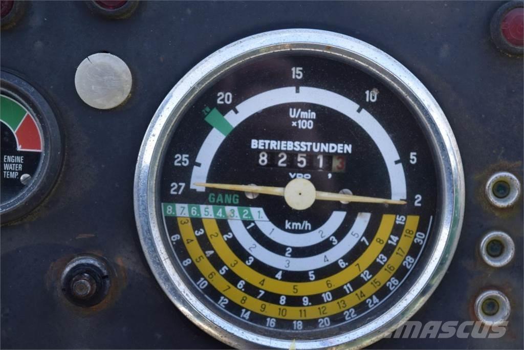 John Deere 2130 Traktorer