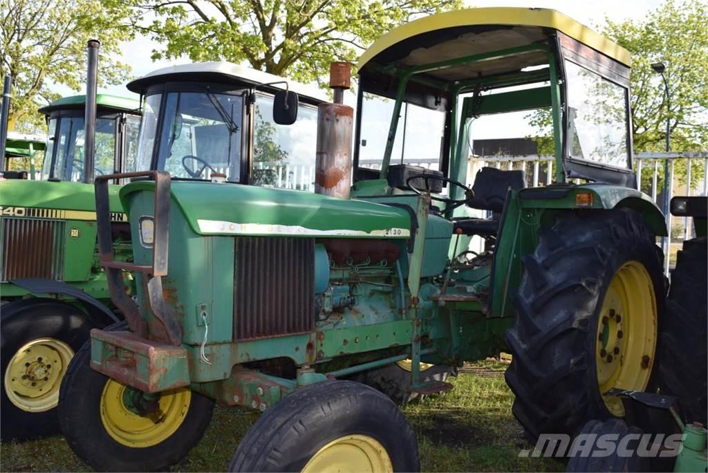 John Deere 2130 Traktorer