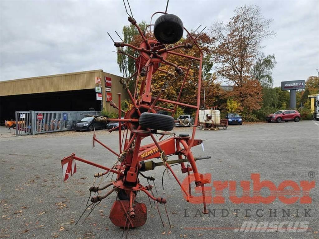 Niemeyer HR 671 Raker og høyvendere