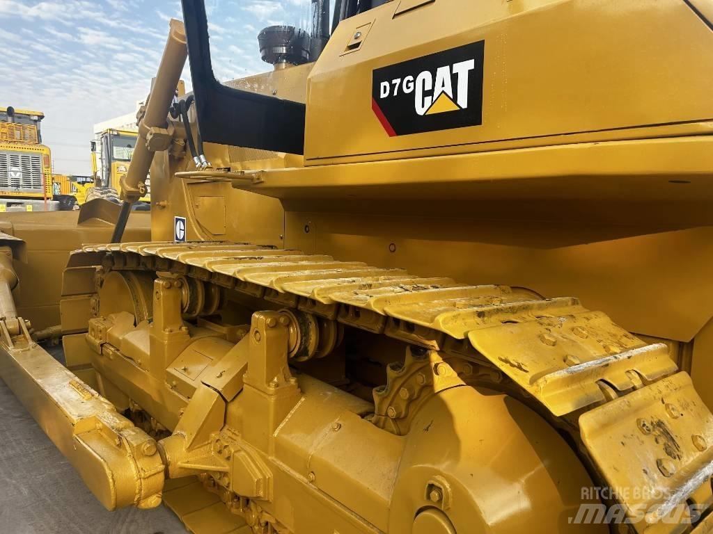 CAT D 7 G Dozere Beltegående