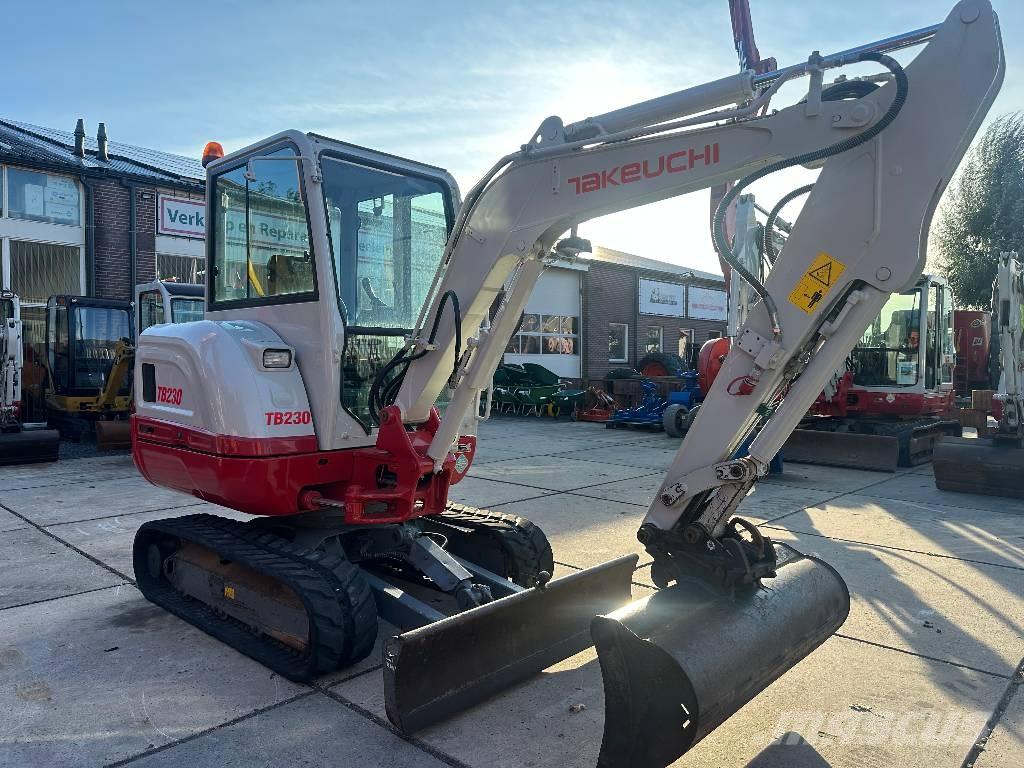 Takeuchi TB 230 Minigravere <7t