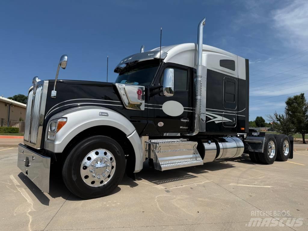 Kenworth W 990 Trekkvogner