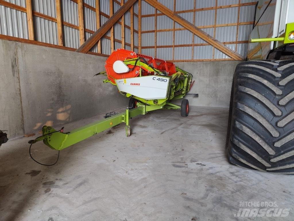 CLAAS Tucano 320 Skurtreskere