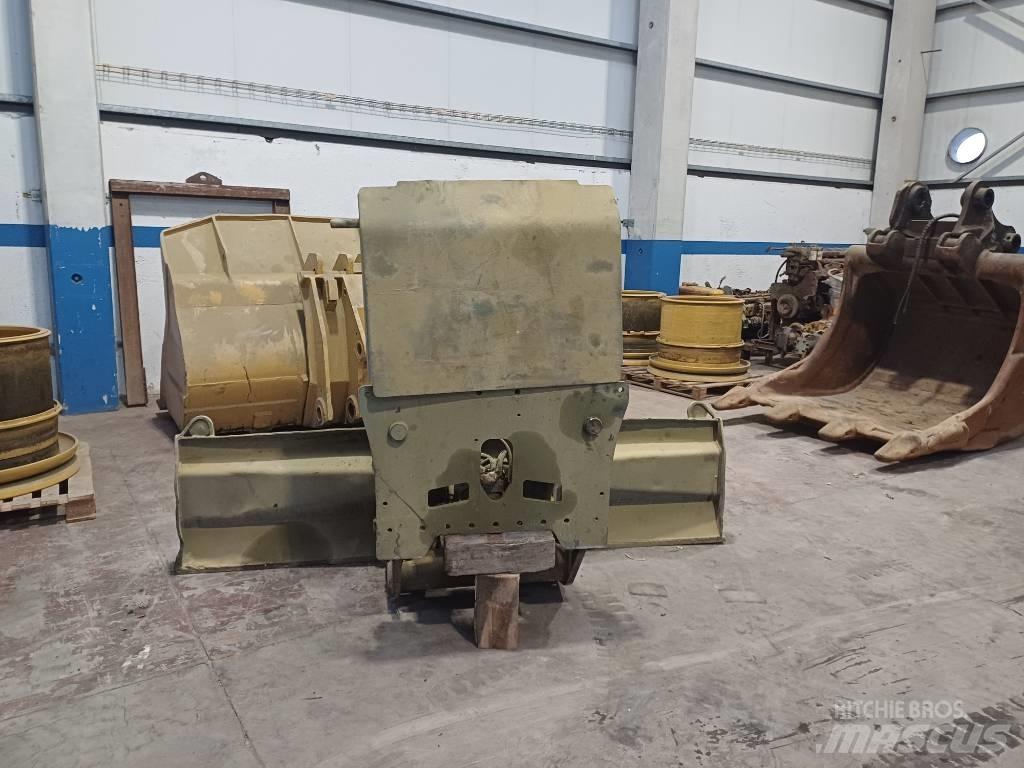 Volvo EW 180 D Kniver