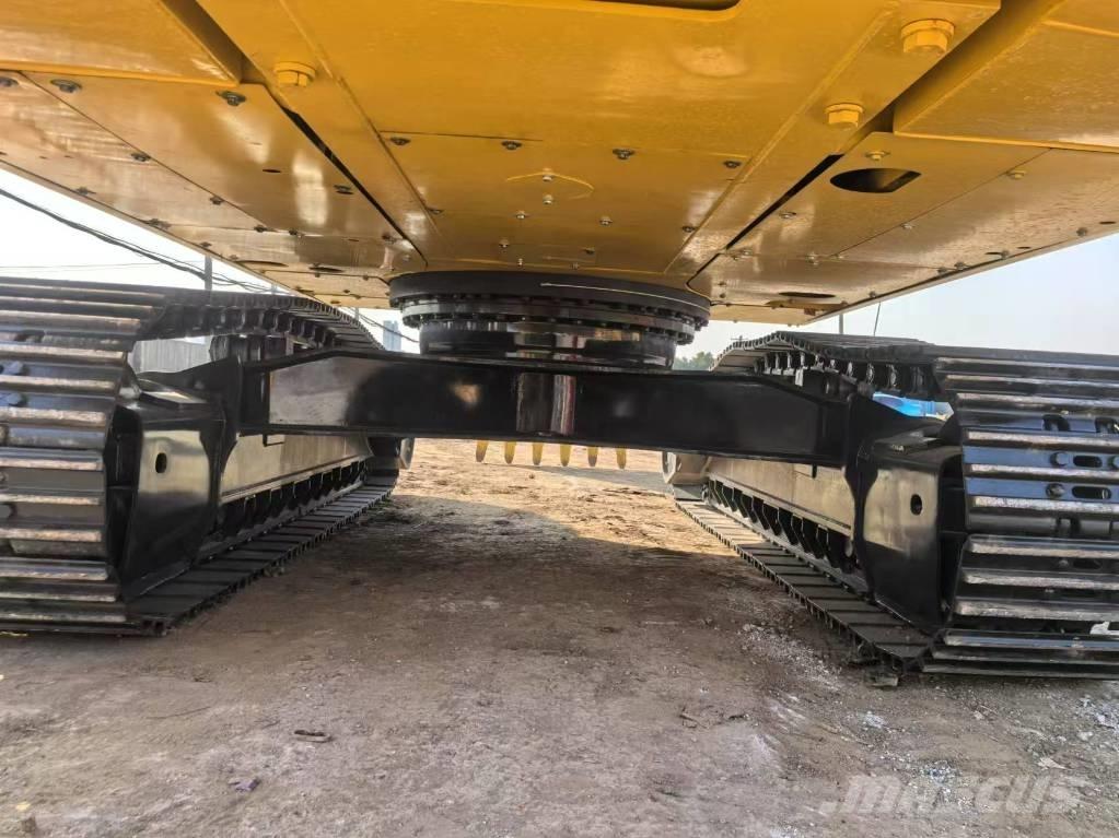 Komatsu PC 300-8 Beltegraver