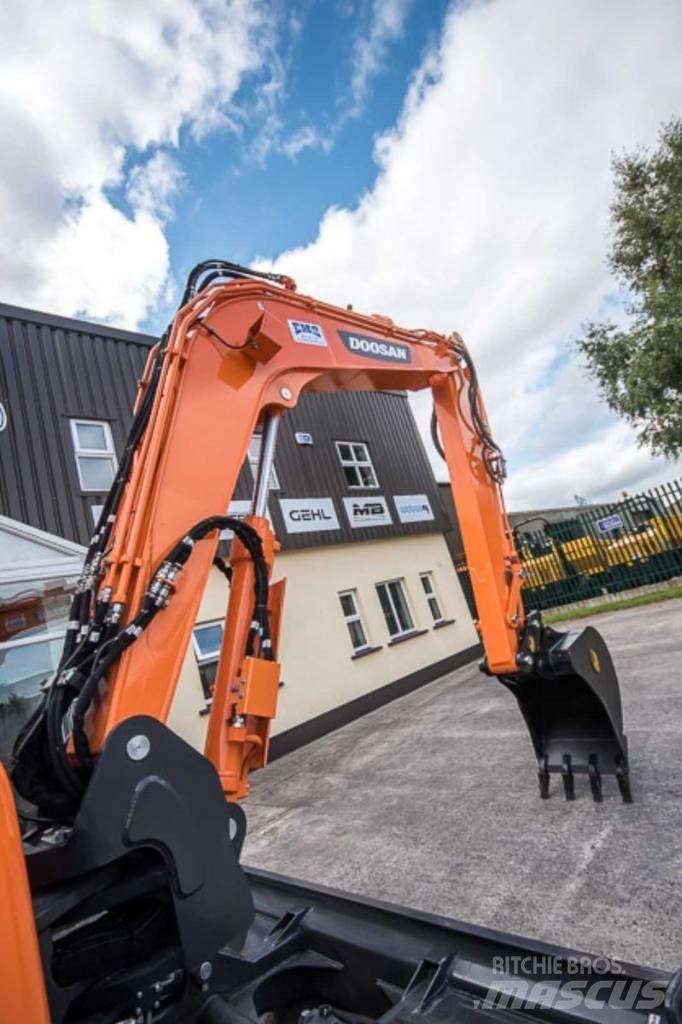 Doosan DX 85 R Midigravere 7 - 12t