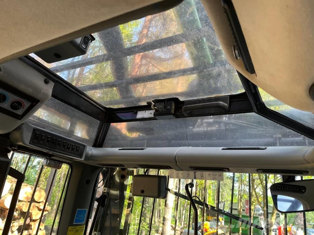 Valtra T183 Versu Traktorer