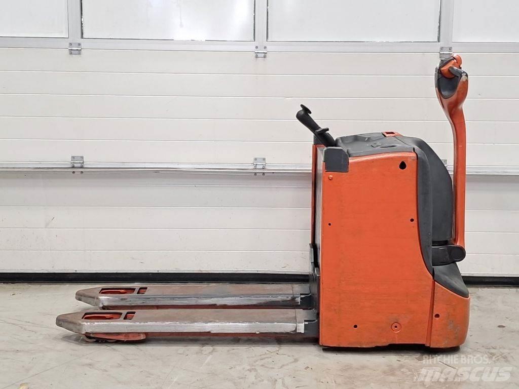 Linde T16L Lavtløftende truck
