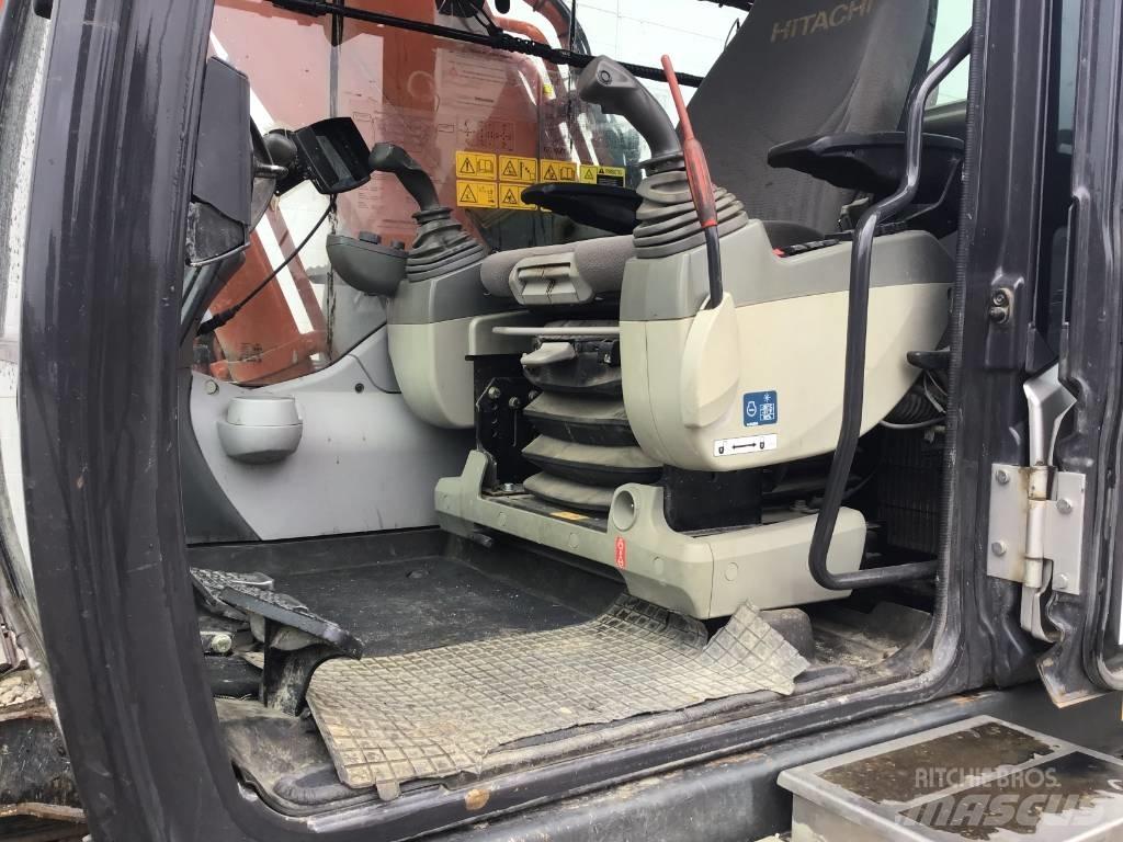 Hitachi ZX 210 LC Beltegraver