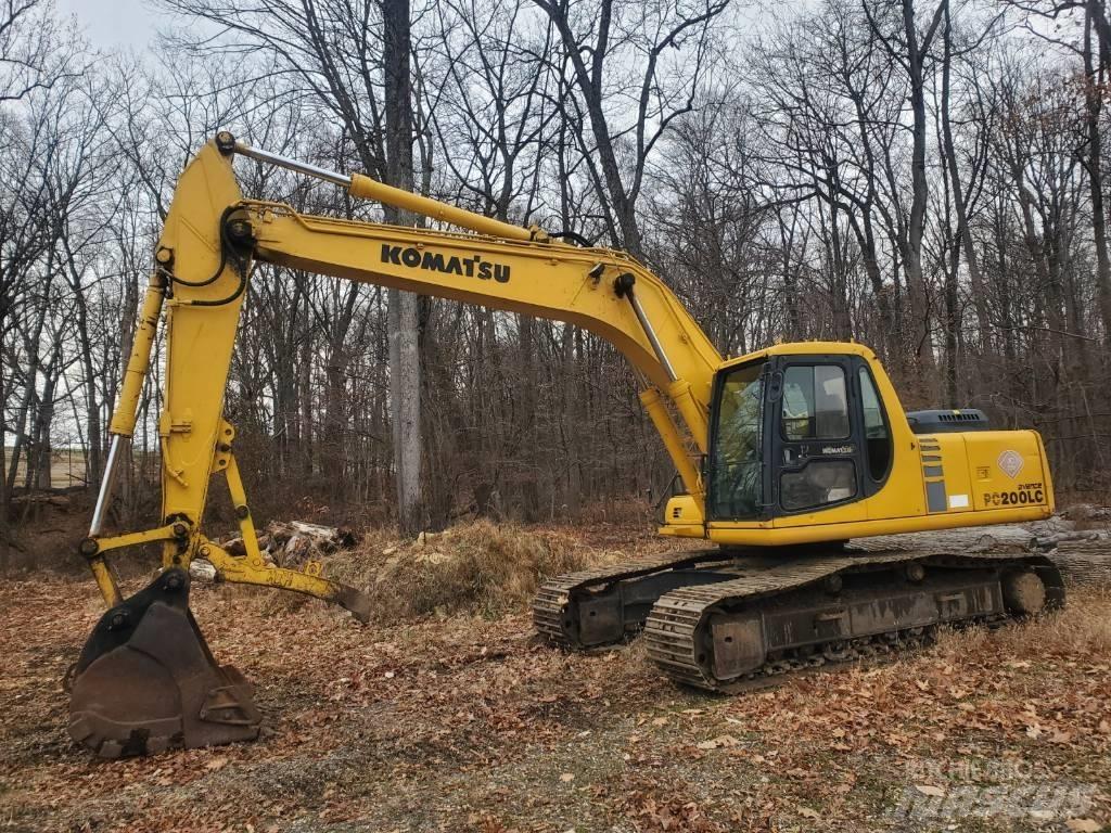 Komatsu PC200LC Beltegraver