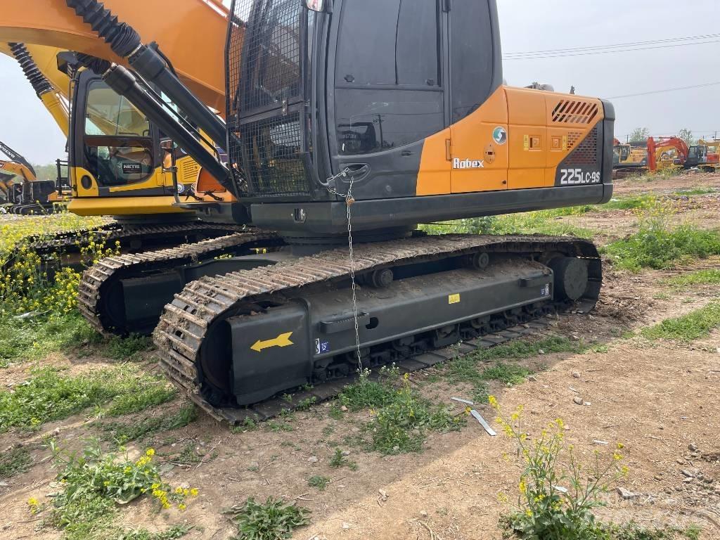 Hyundai 225LC-9S Beltegraver