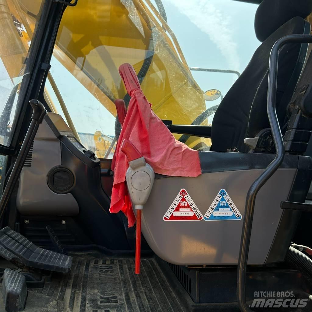 Komatsu 200-8 Beltegraver