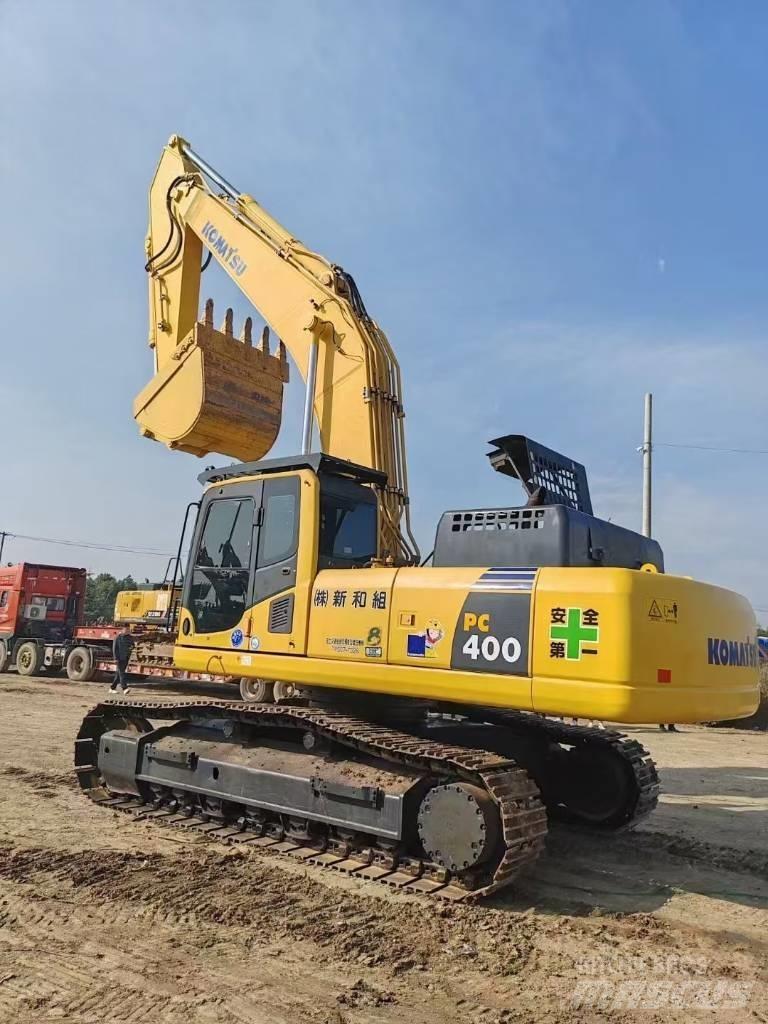 Komatsu 400-8R Beltegraver