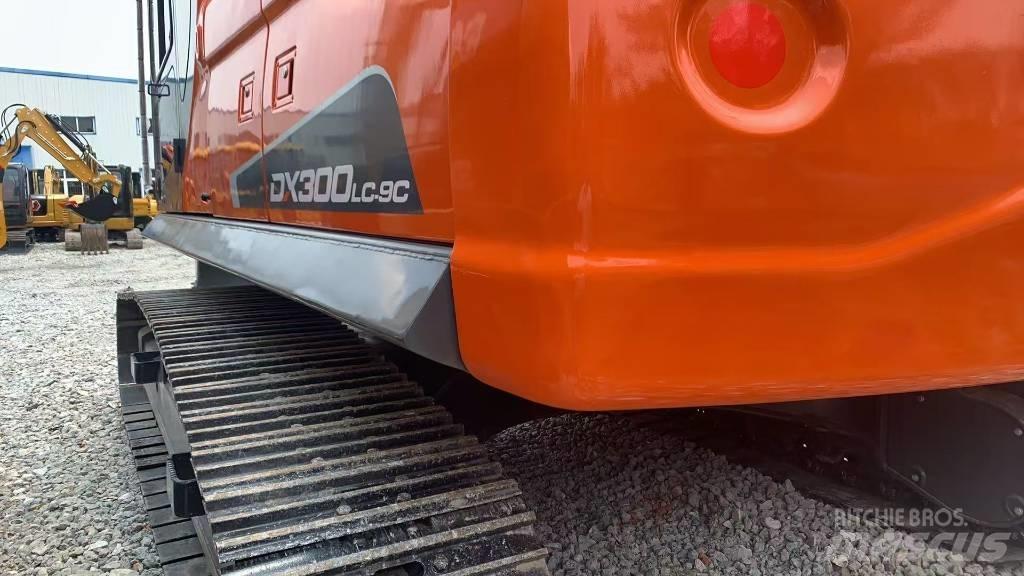 Doosan DX 300 Beltegraver