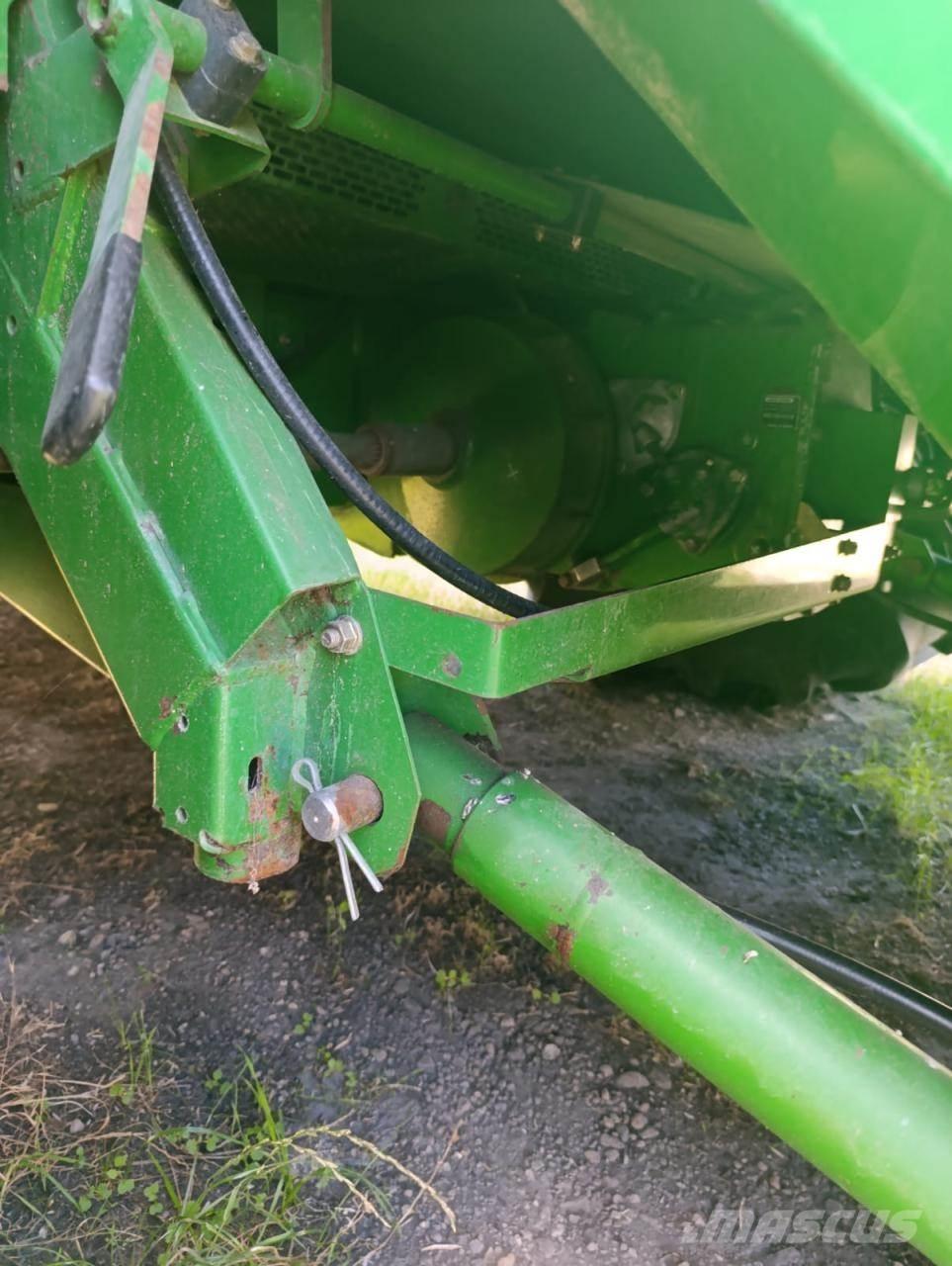 John Deere W650 Skurtreskere