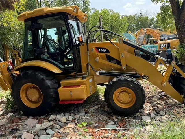 CAT 420 F Traktorgravere