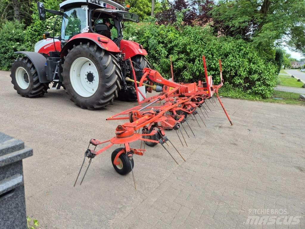 Kuhn GF 8501 MHO Raker og høyvendere