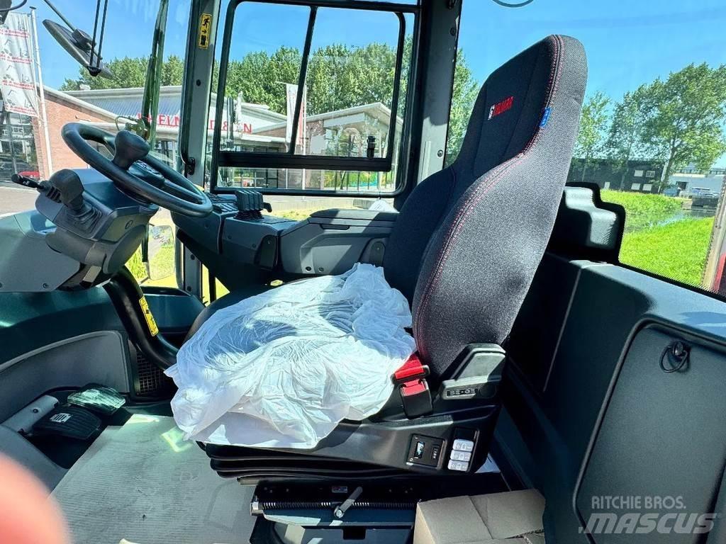Kalmar DCG250-12 Diesel Trucker
