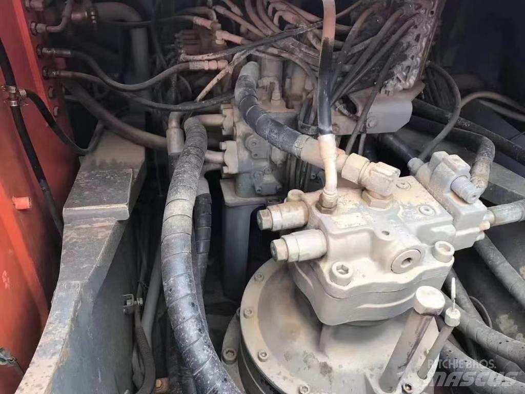 Hitachi ZX350 Beltegraver
