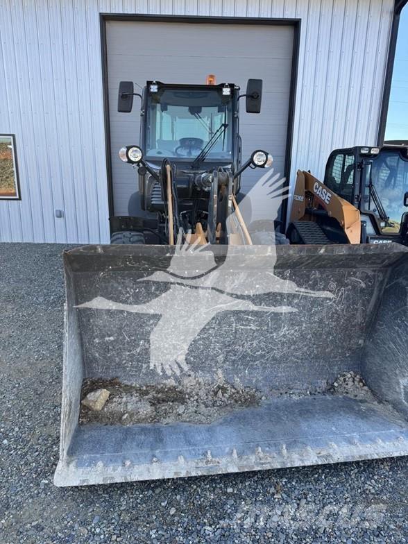 CASE 221F Hjullastere