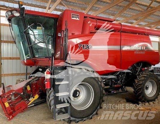 Case IH 7130 Skurtreskere