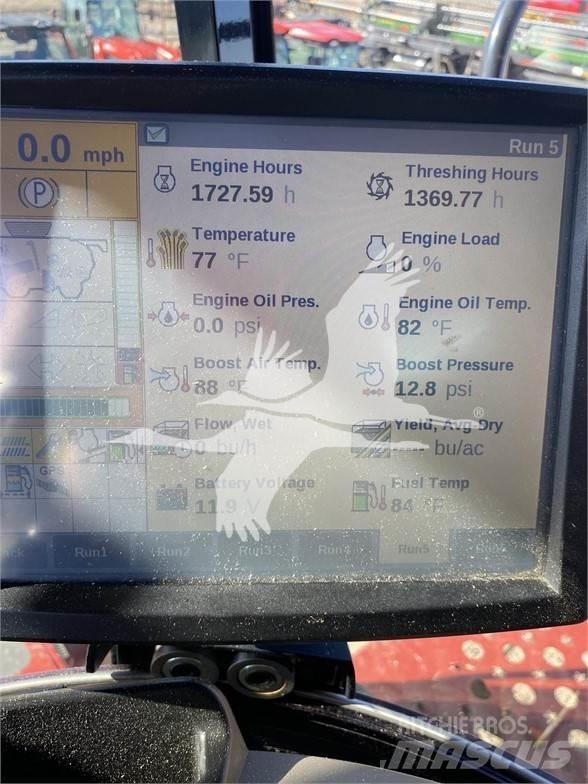 Case IH 8240 Skurtreskere