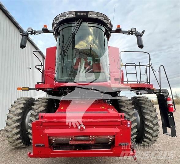 Case IH 8250 Skurtreskere