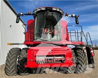 Case IH 8250 Skurtreskere