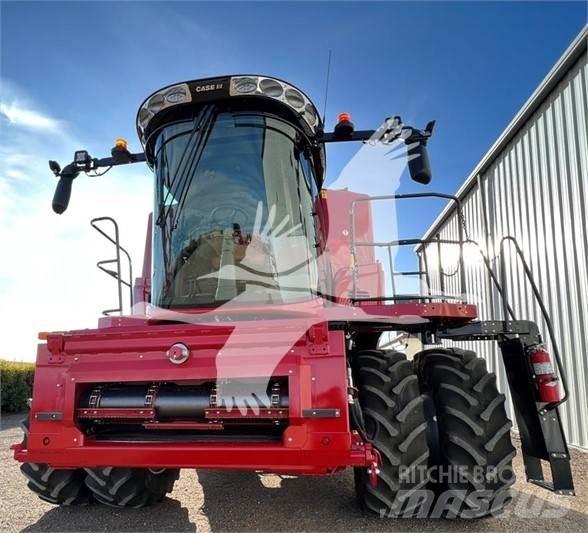 Case IH 8250 Skurtreskere