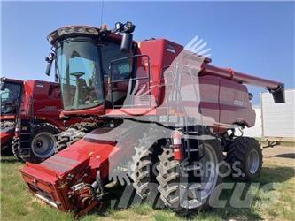 Case IH 8250 Skurtreskere