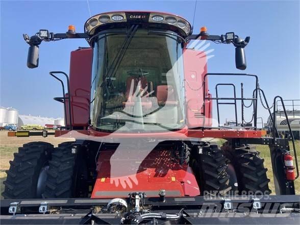 Case IH 8250 Skurtreskere