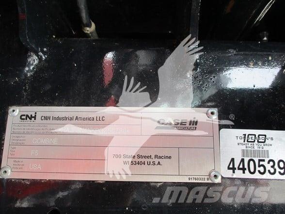 Case IH 8250 Skurtreskere