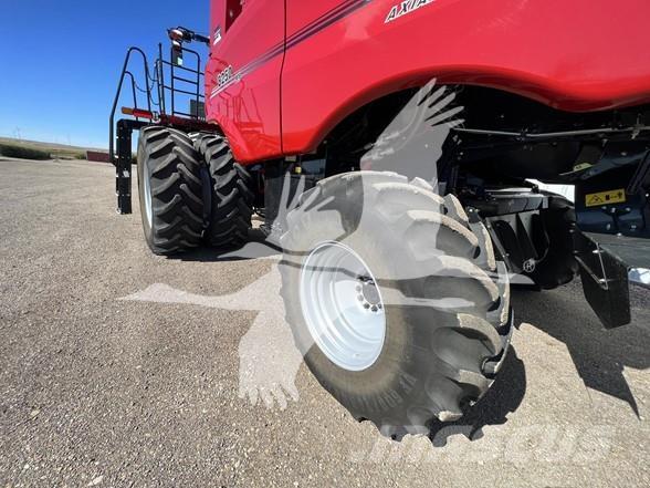 Case IH 8250 Skurtreskere